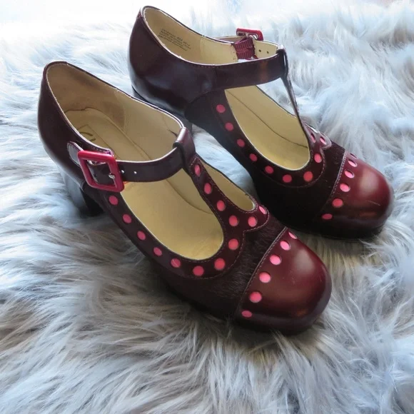 Clarks Burgundy and Pink Heels - Picture 2 of 6